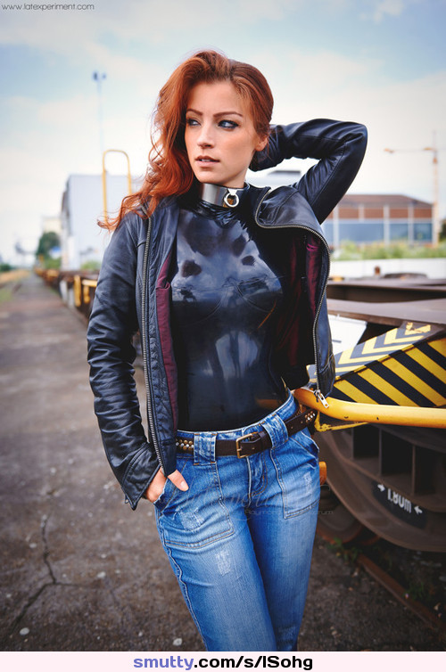 girls aletta alien and trisha brill fucks in sexth element #latex #jeans #collar #leather#redhair